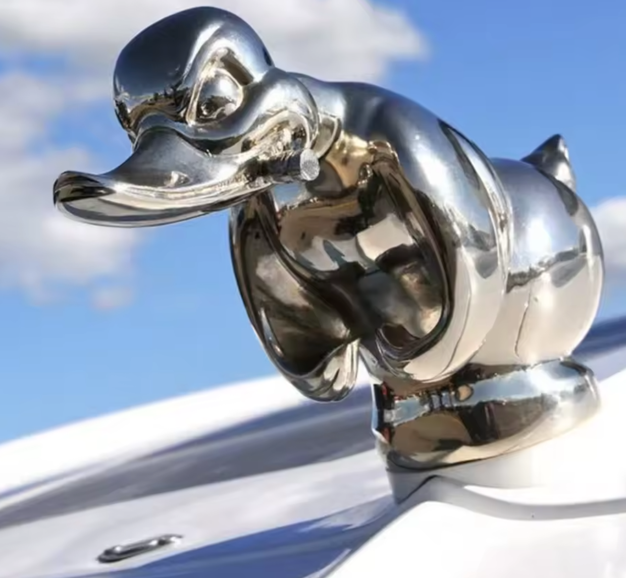 Silver Angry Duck Head Figurine – Kreative Auto-Dekoration & Sammler-Objekt