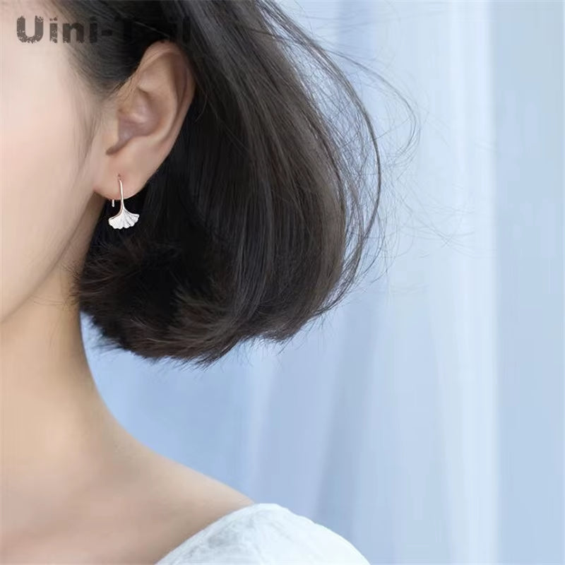 New Hot 925 Tibetan Silver Chinese Style Ginkgo Leaf Ear Hook Temperament Simple Personality Fashion Earrings ED119