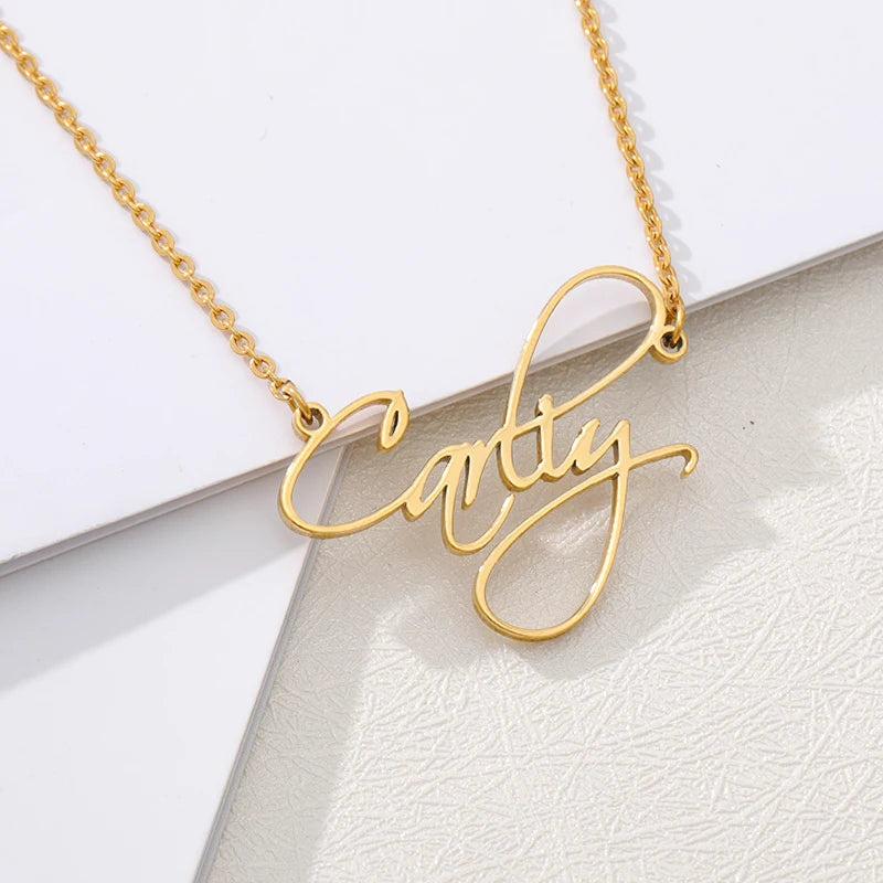 Fashion Custom Name Pendant Necklace with Heart Crown Any Letter Choker Necklace for Women Stainless Steel Jewelry Collier Femme
