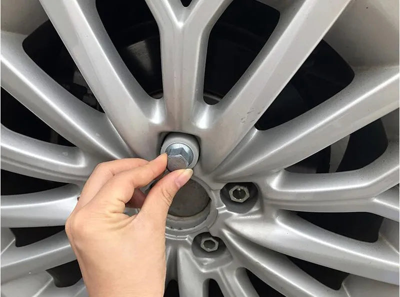 1PCS for Audi A1 A5 A3 A4L A6L A7 Q3 Q5 A8 TT R8 Tire Anti-Theft Screw Disassembly Tool Key Sleeve