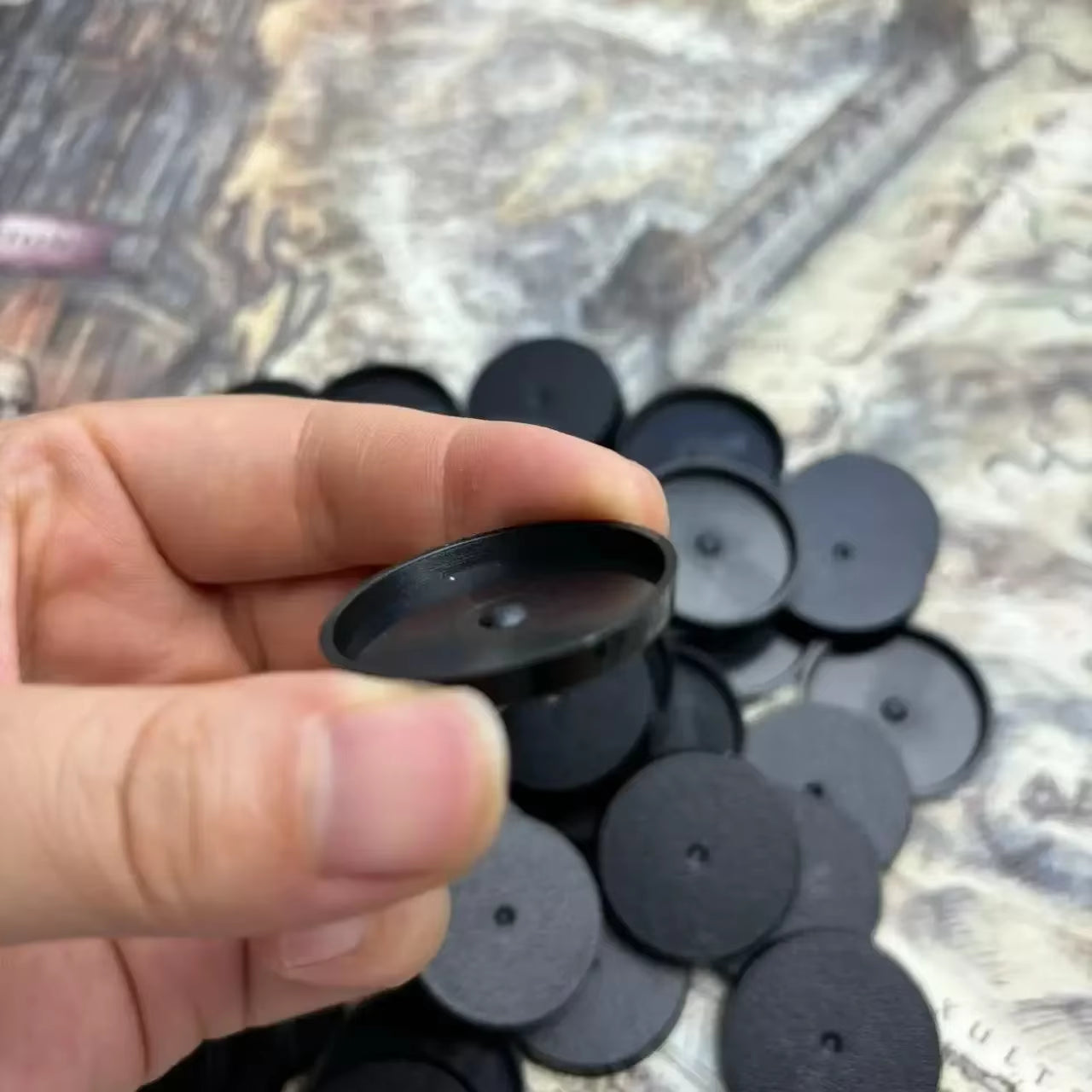 Plastic 32Mm round Bases for Warhammer Miniatures and Boardgame