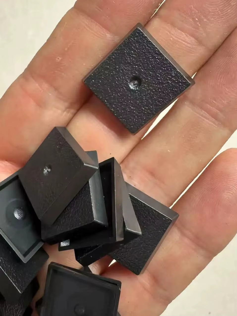 20Mm Square Bases Made from Plastic for Table Games Bases for WH